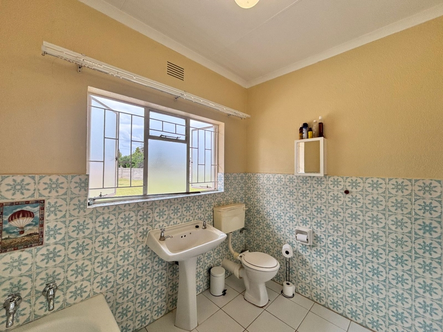 4 Bedroom Property for Sale in La Hoff North West